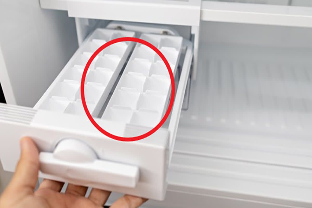Stomachache After Eating Ice From Your Freezer? Here Are 10 Common Causes