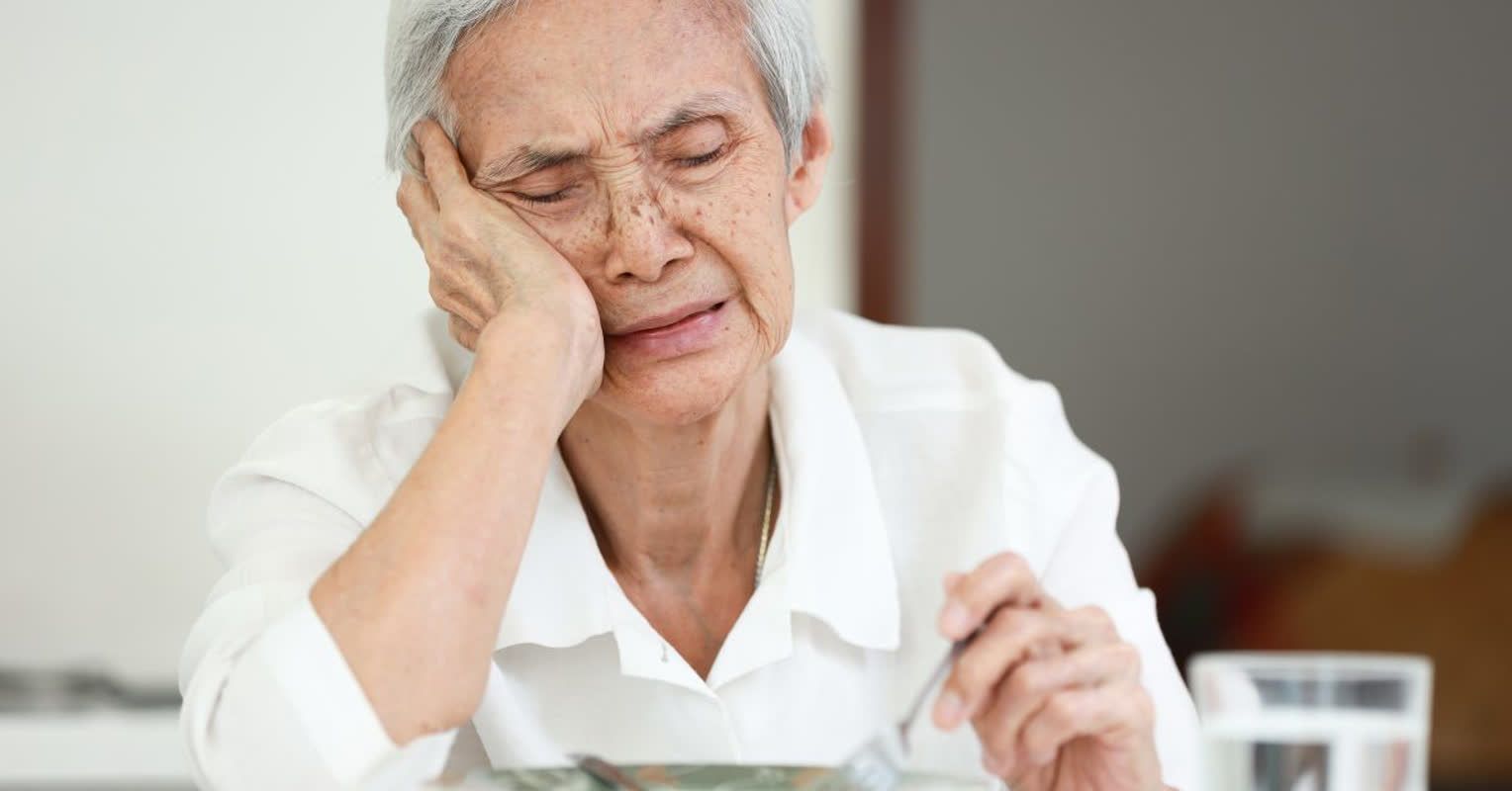 aging-and-eating-how-to-manage-swallowing-difficulties-effectively